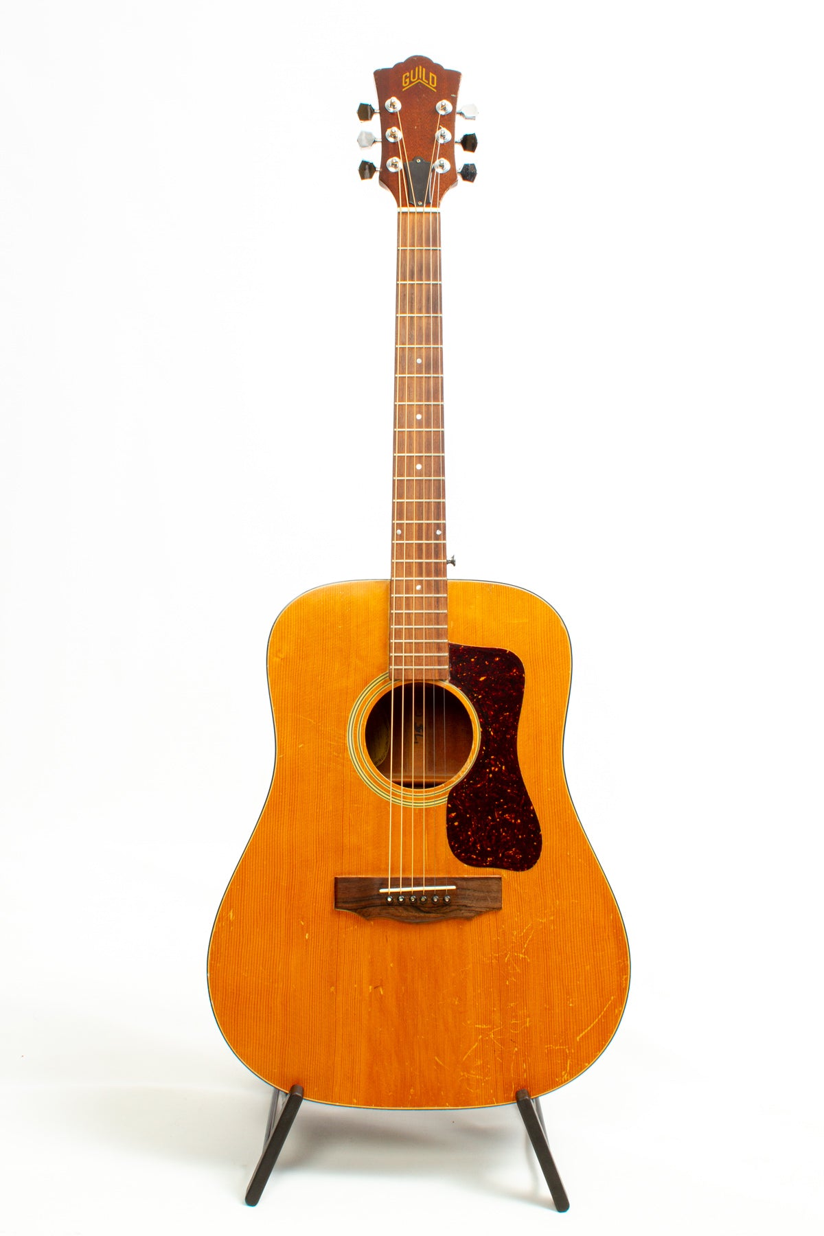 1975 Guild D35 – Acoustic Guitar
