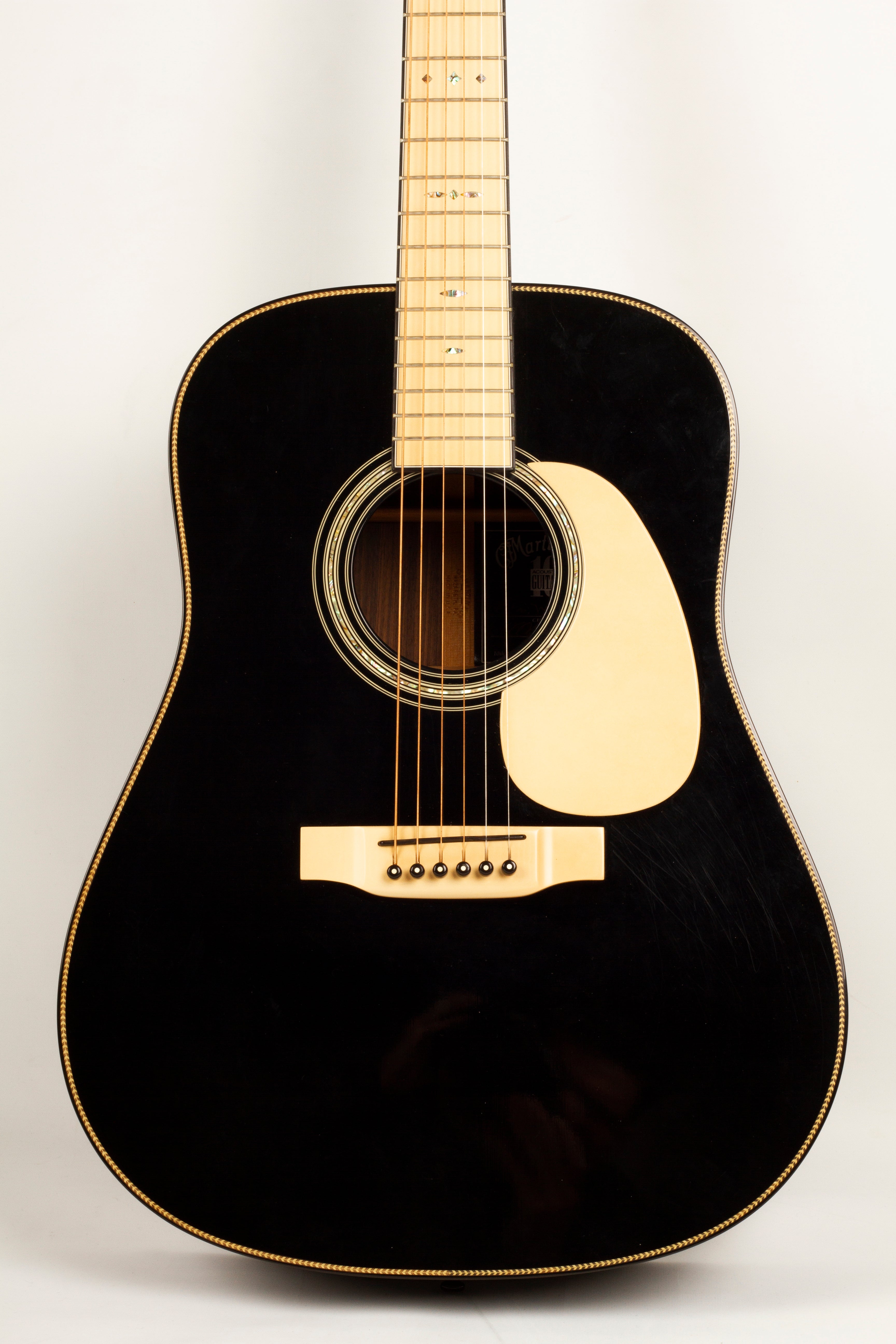 Martin HD-28V – Acoustic Guitar