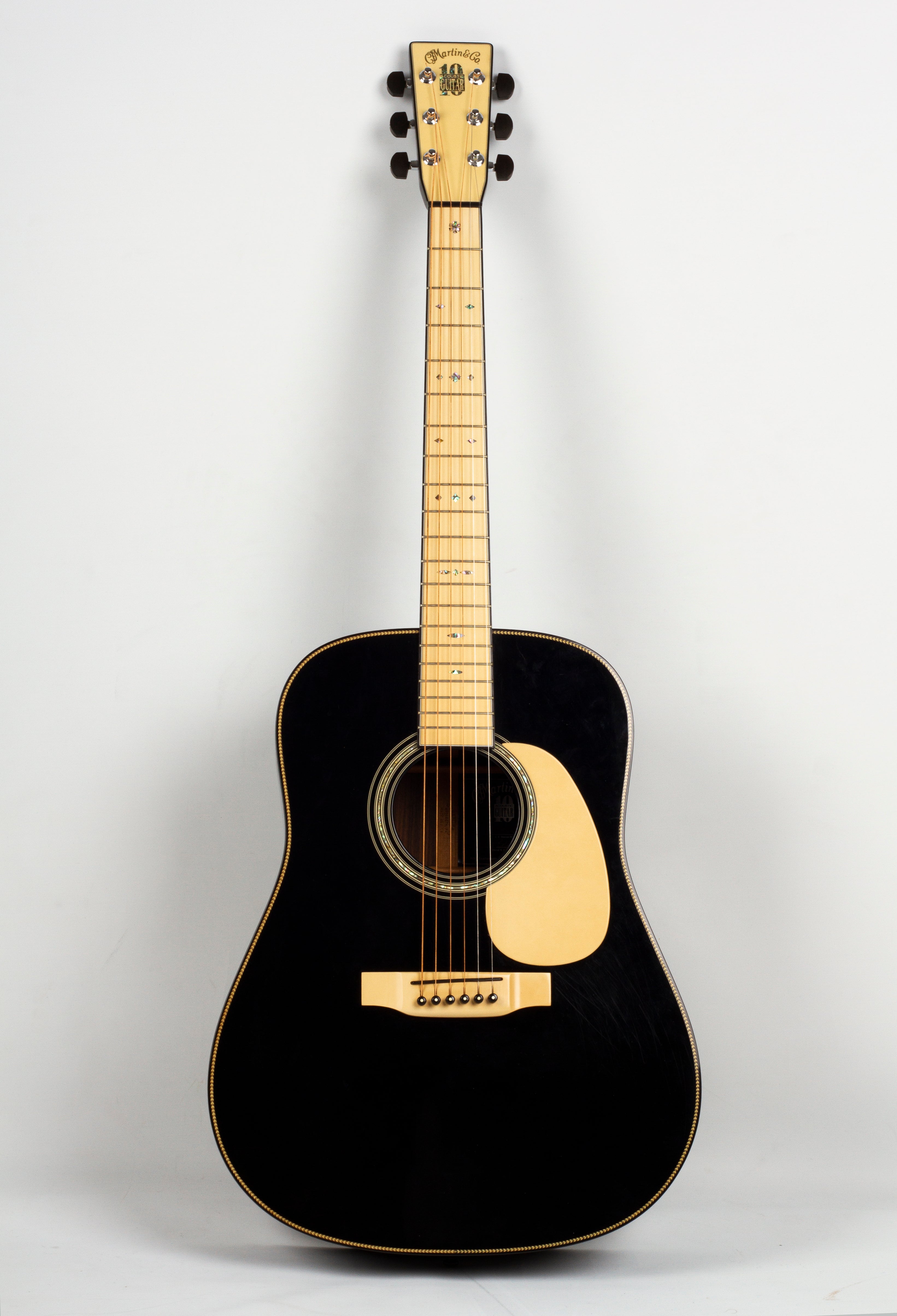 Martin HD-28V – Acoustic Guitar