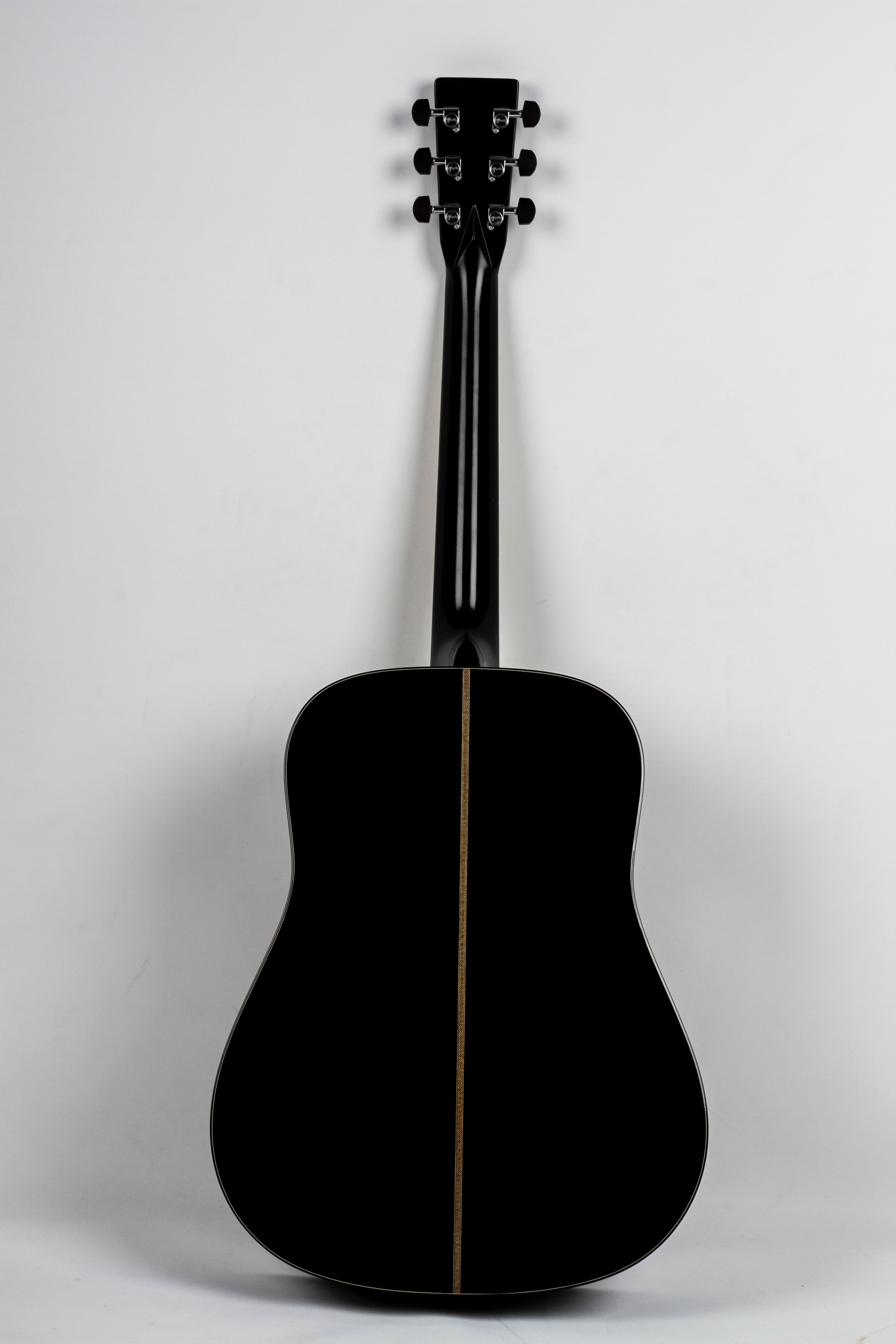 Martin HD-28V – Acoustic Guitar