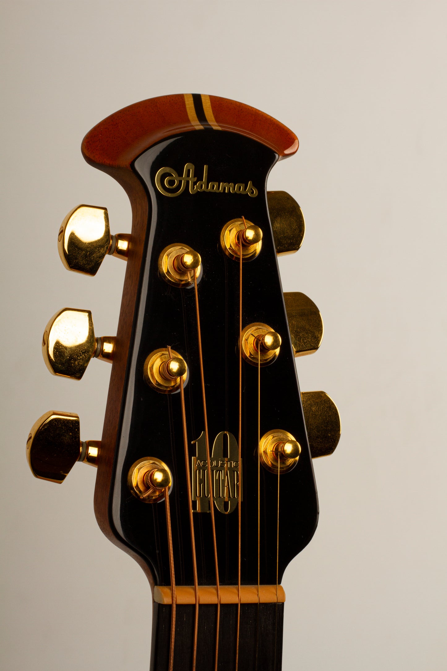 Ovation Adamas CVT