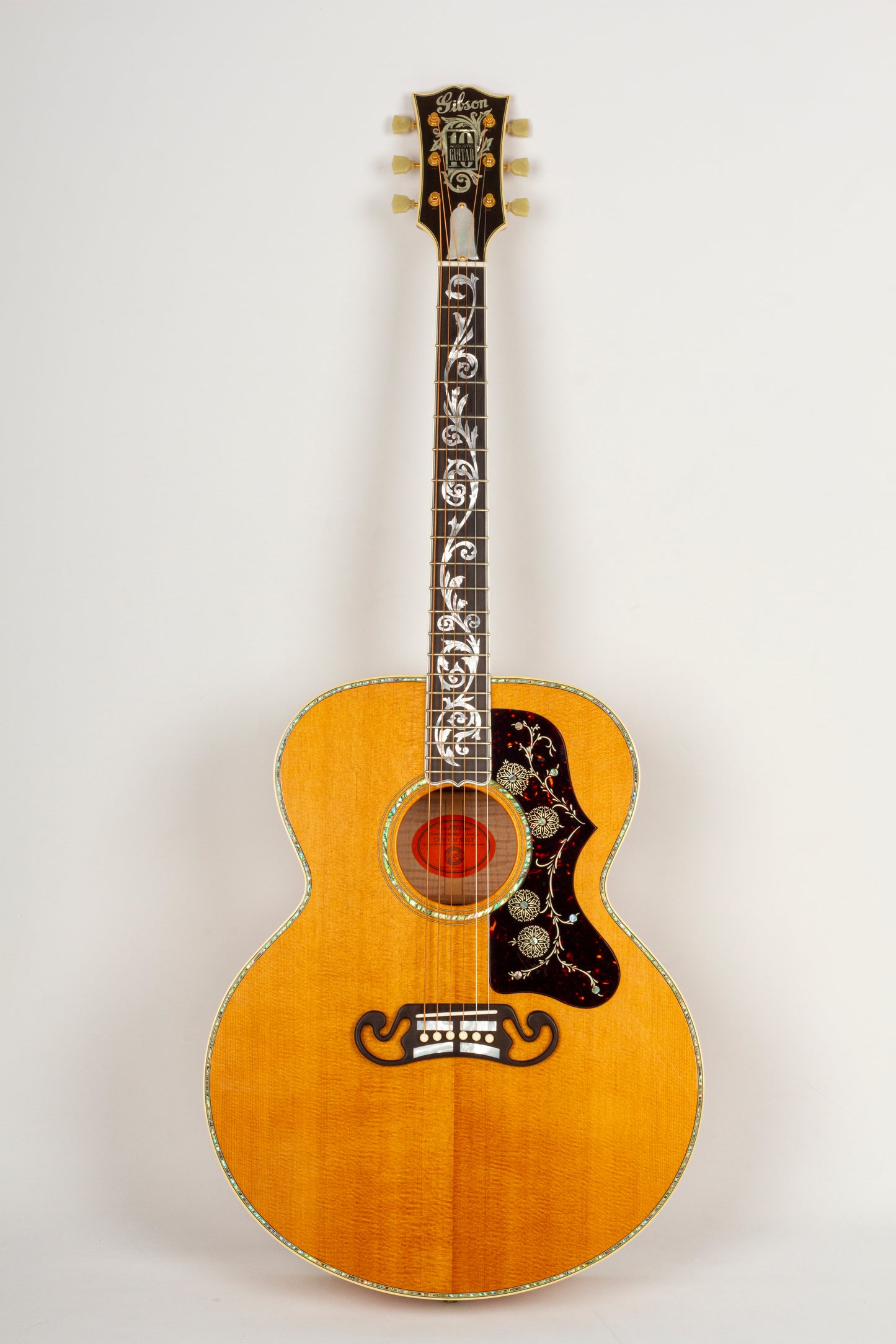 Gibson SJ-200
